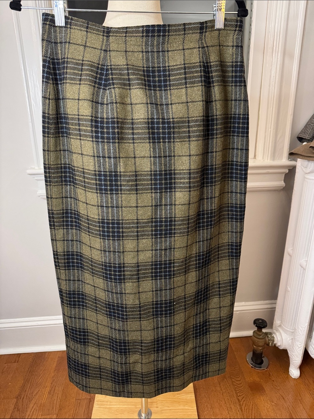 Liz Claiborne wool Plaid Wrap Maxi Skirt with fringe! - Picture 4 of 7